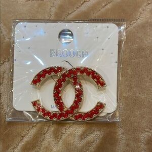 FASHION Red and Gold Brooch NEW